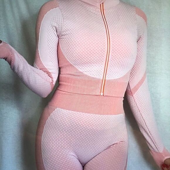 NWOT sports bra and jacket - Picture 1 of 3